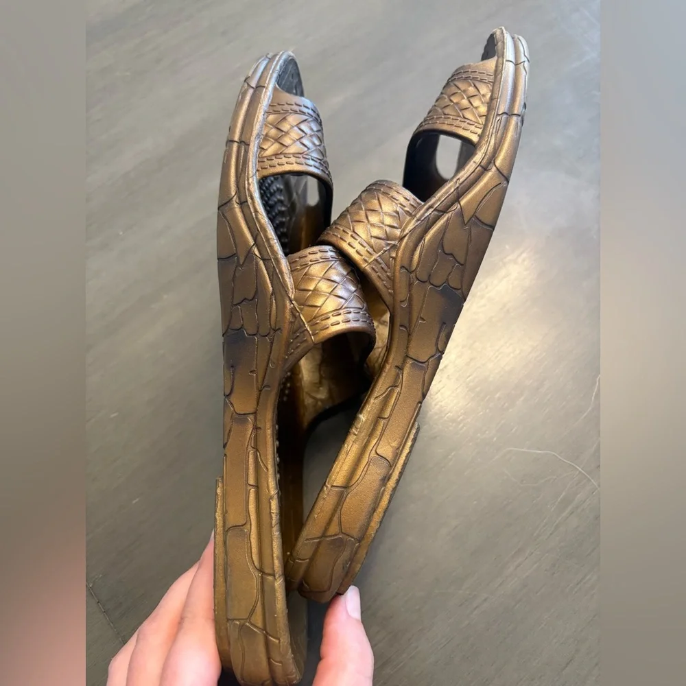 Imperial Hawaii Beach Sandals Lightweight Vacation Shoes Brown Men’s Size 10